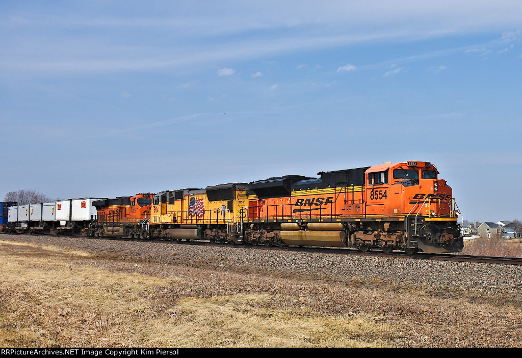 BNSF 8554